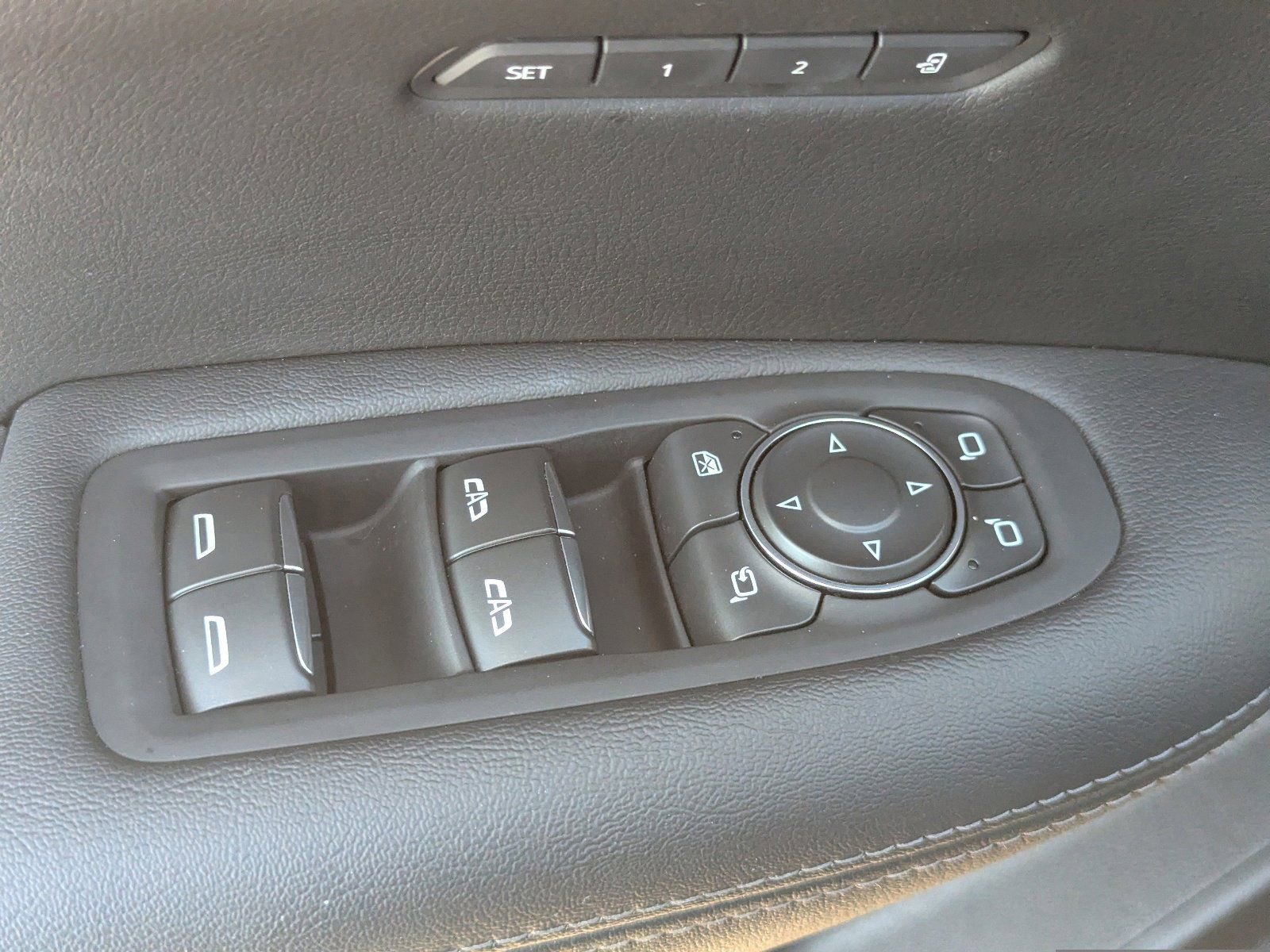 Used 2024 Cadillac XT5 Sportv image 25