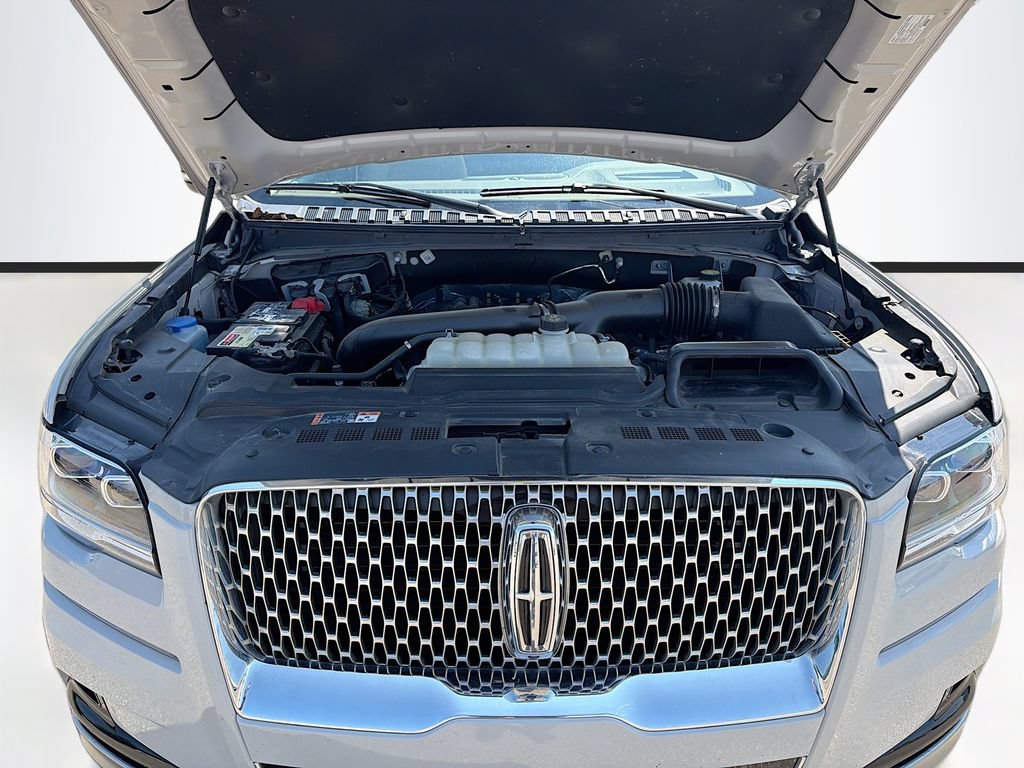 Used 2023 Lincoln Navigator Reserve AWD/4WD image 36