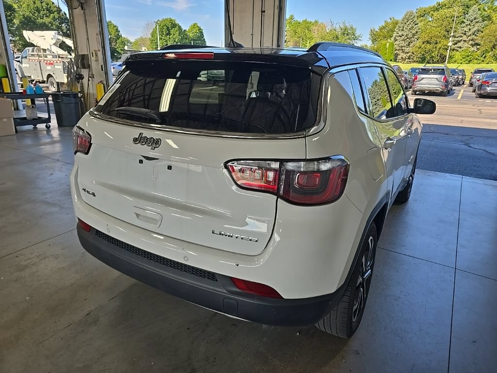Used 2023 Jeep Compass Limited AWD/4WD image 4