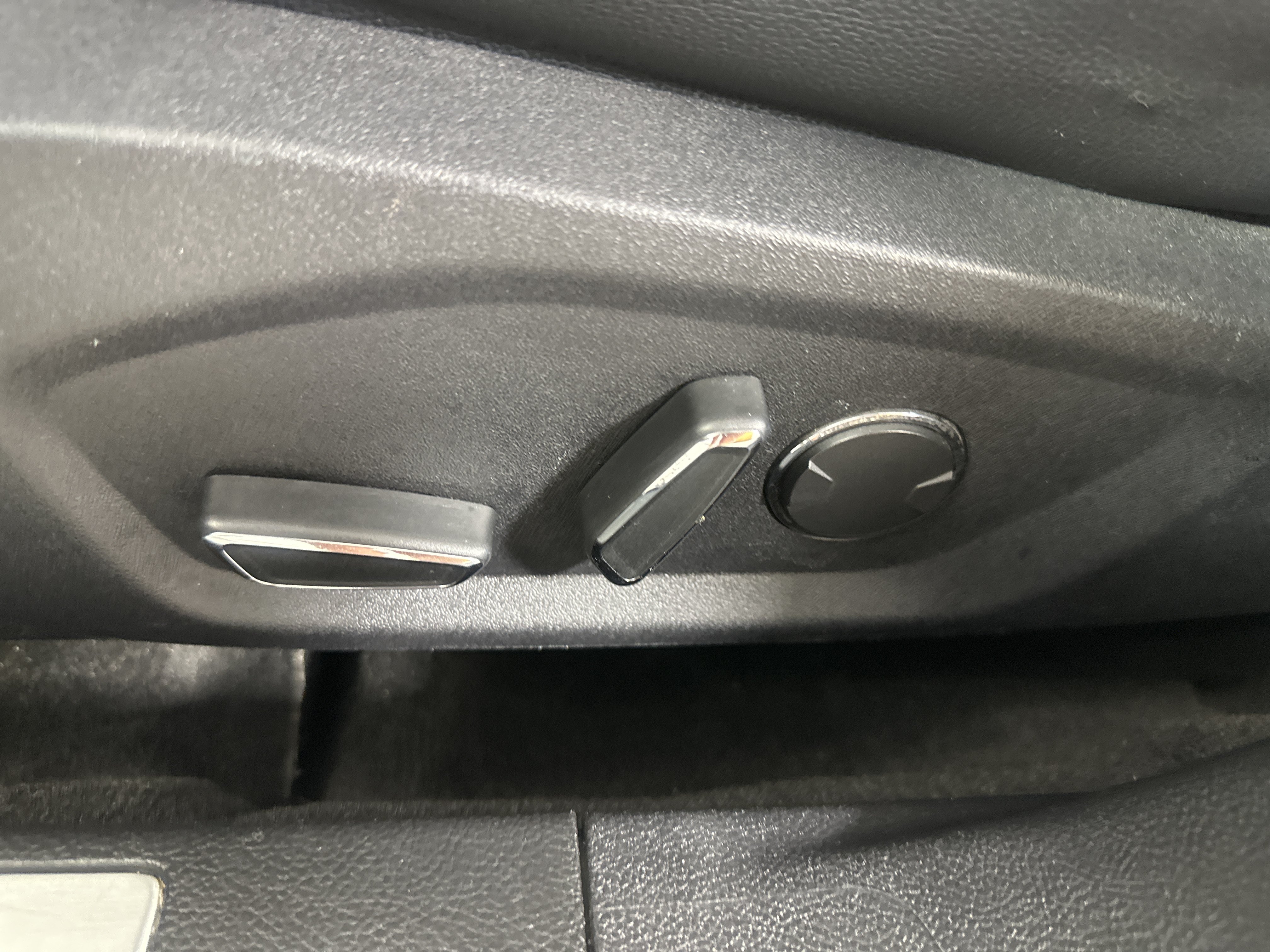 Used 2019 Ford Fusion Titanium AWD/4WD image 10