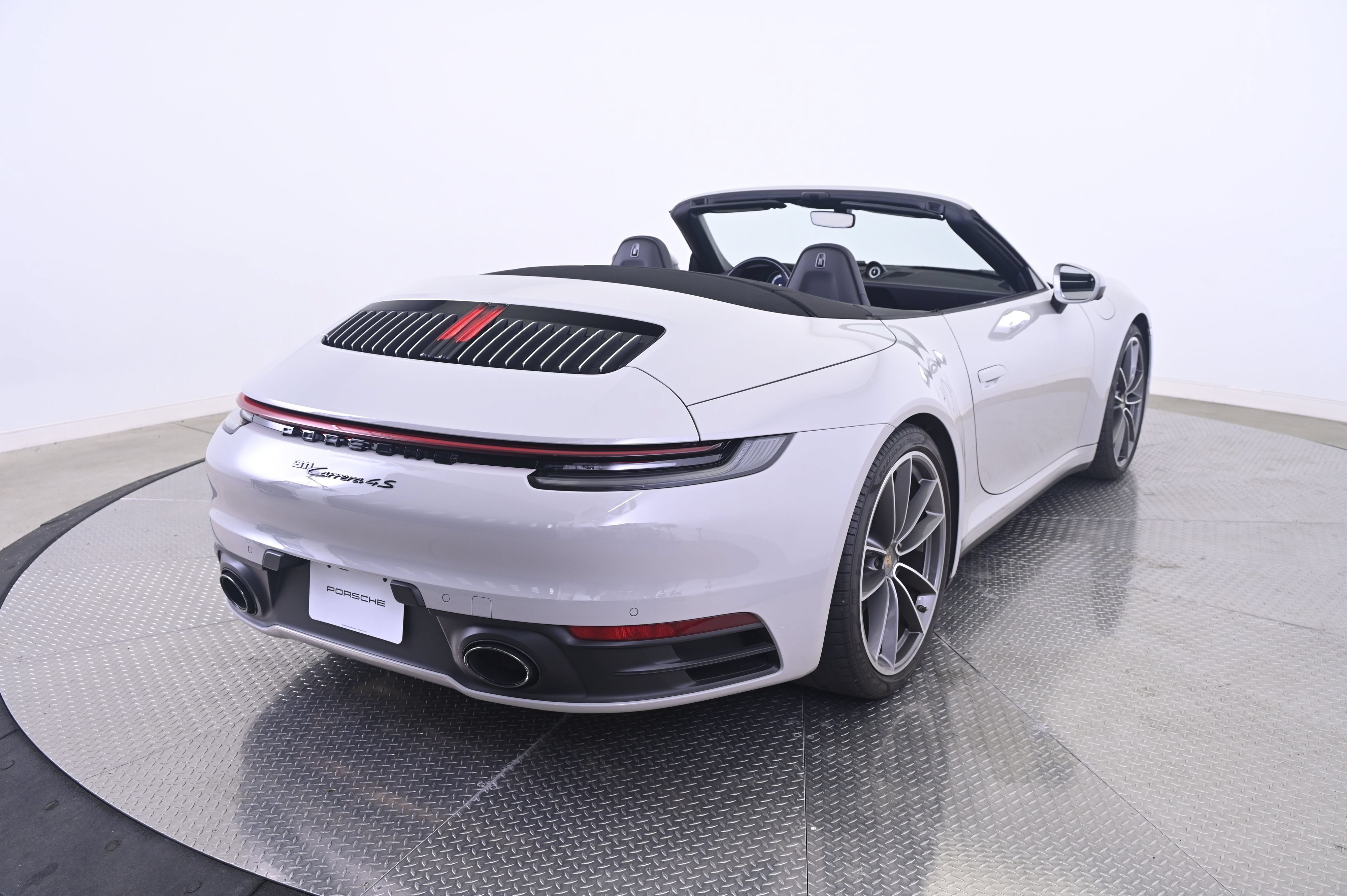 Used 2020 Porsche 911 Carrera 4S AWD/4WD image 7