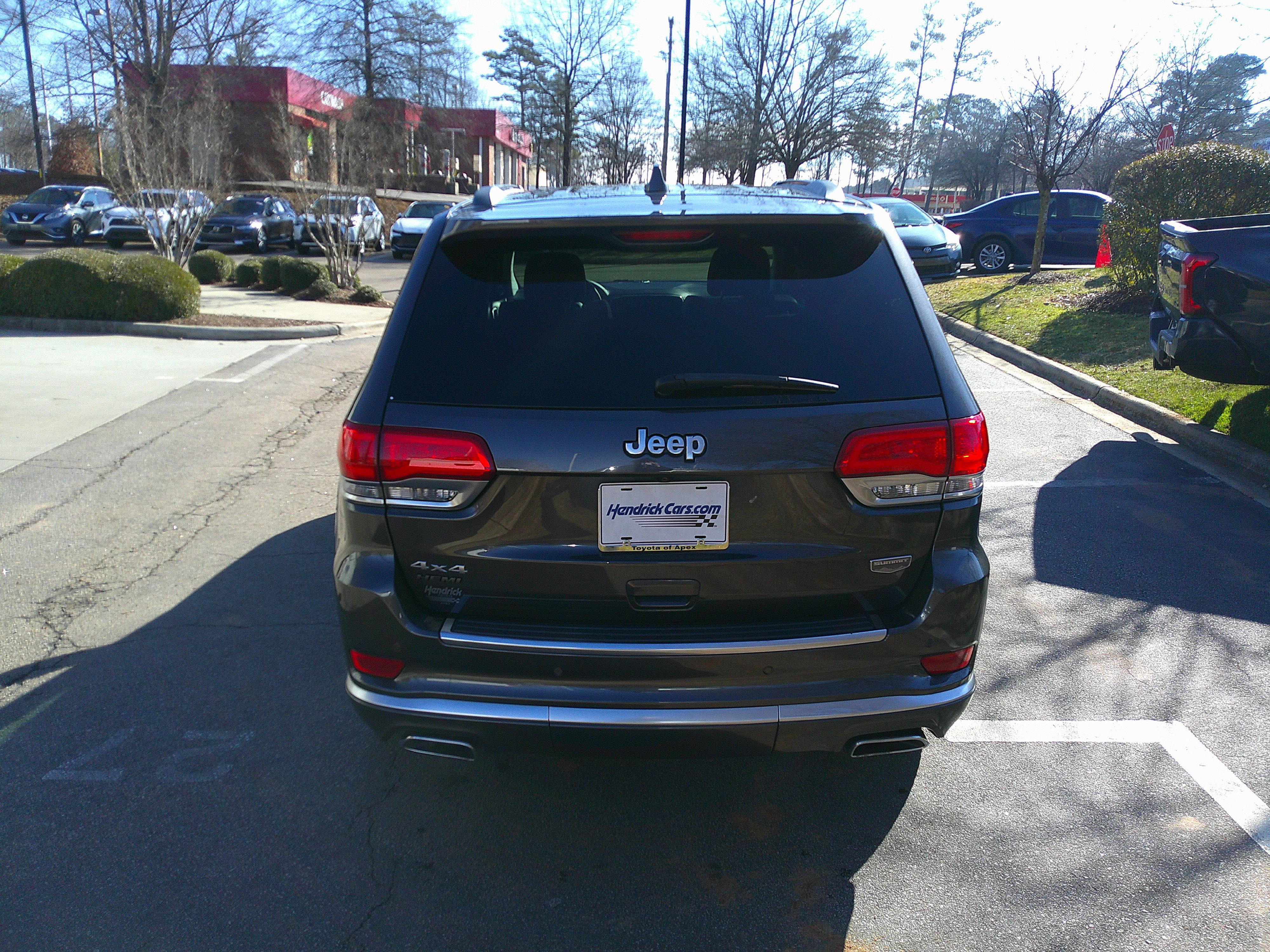 Used 2017 Jeep Grand Cherokee Summit w/ Platinum Series Group image 11