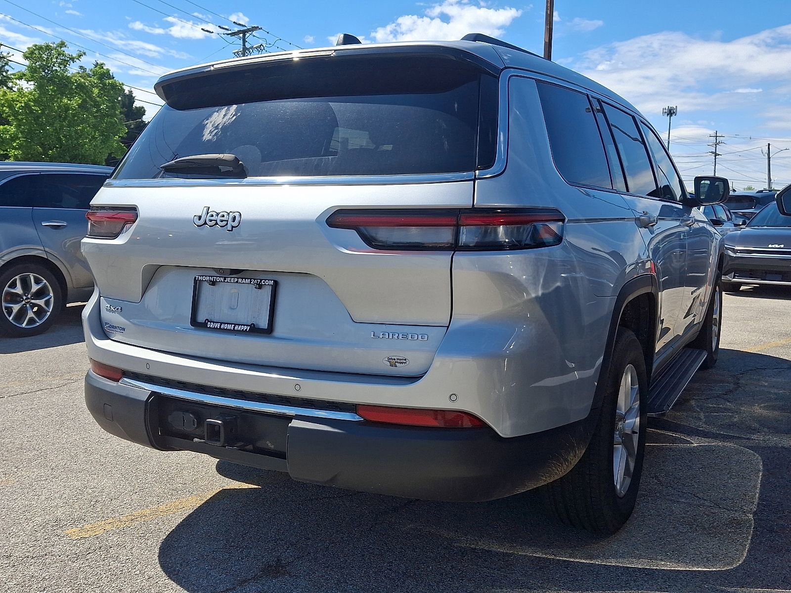 Used 2024 Jeep Grand Cherokee L Laredo w/ Luxury Tech Group I AWD/4WD image 10