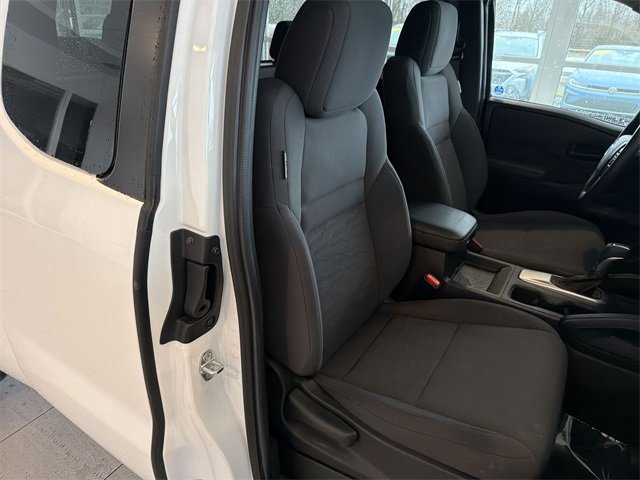 Used 2024 Nissan Frontier S w/ S Utility Package image 18