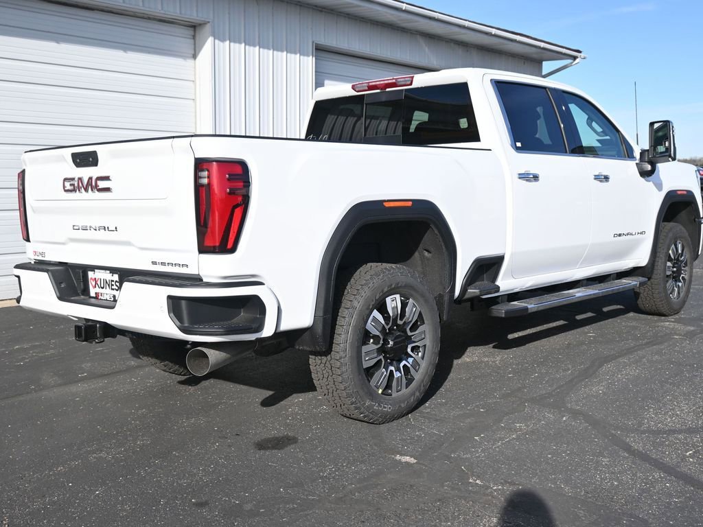 New 2026 GMC Sierra 3500 Denali AWD/4WD image 7