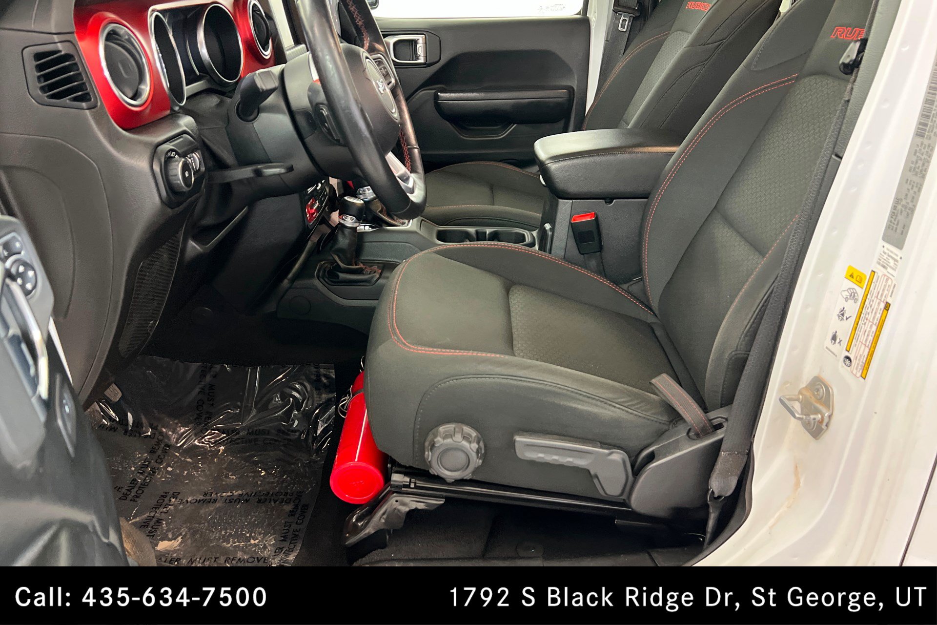Used 2019 Jeep Wrangler Unlimited Rubicon w/ Cold Weather Group AWD/4WD image 17