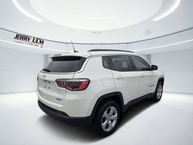 Certified 2019 Jeep Compass Latitude w/ Popular Equipment Group AWD/4WD image 3