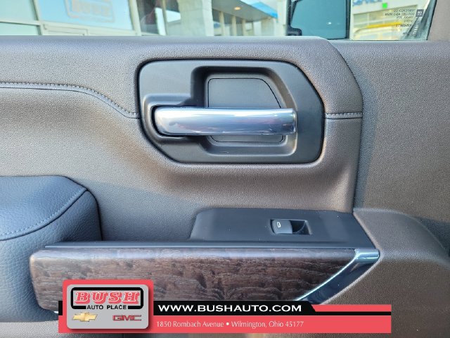 Used 2022 GMC Sierra 2500 Denali w/ Denali Black Diamond Edition AWD/4WD image 12