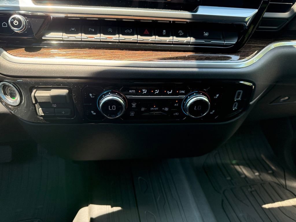 New 2026 GMC Sierra 1500 SLE w/ X31 Off-Road Package AWD/4WD image 22