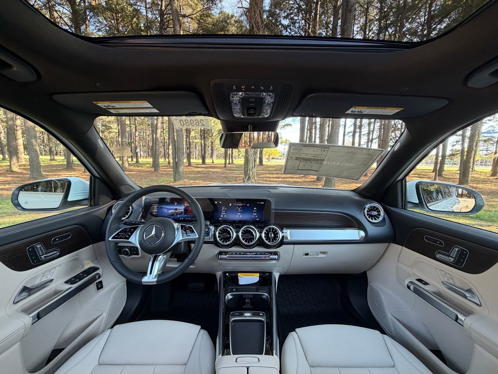 New 2026 Mercedes-Benz GLB 250 4MATIC image 2