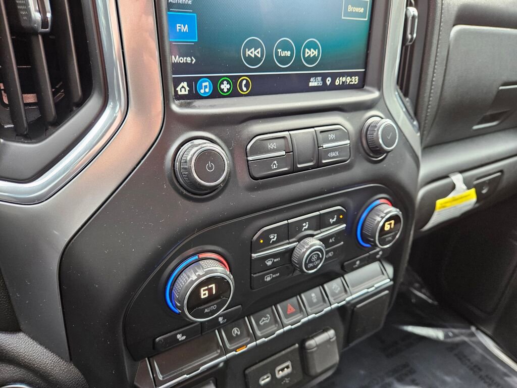 Used 2019 Chevrolet Silverado 1500 LT w/ All-Star Edition AWD/4WD image 21