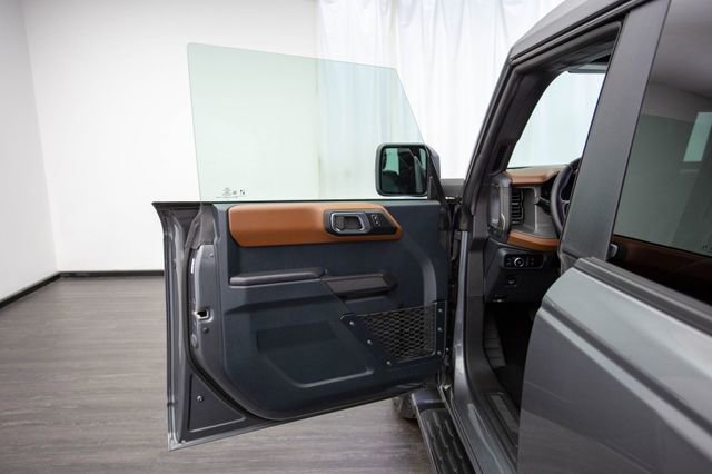 Used 2024 Ford Bronco Outer Banks AWD/4WD image 16
