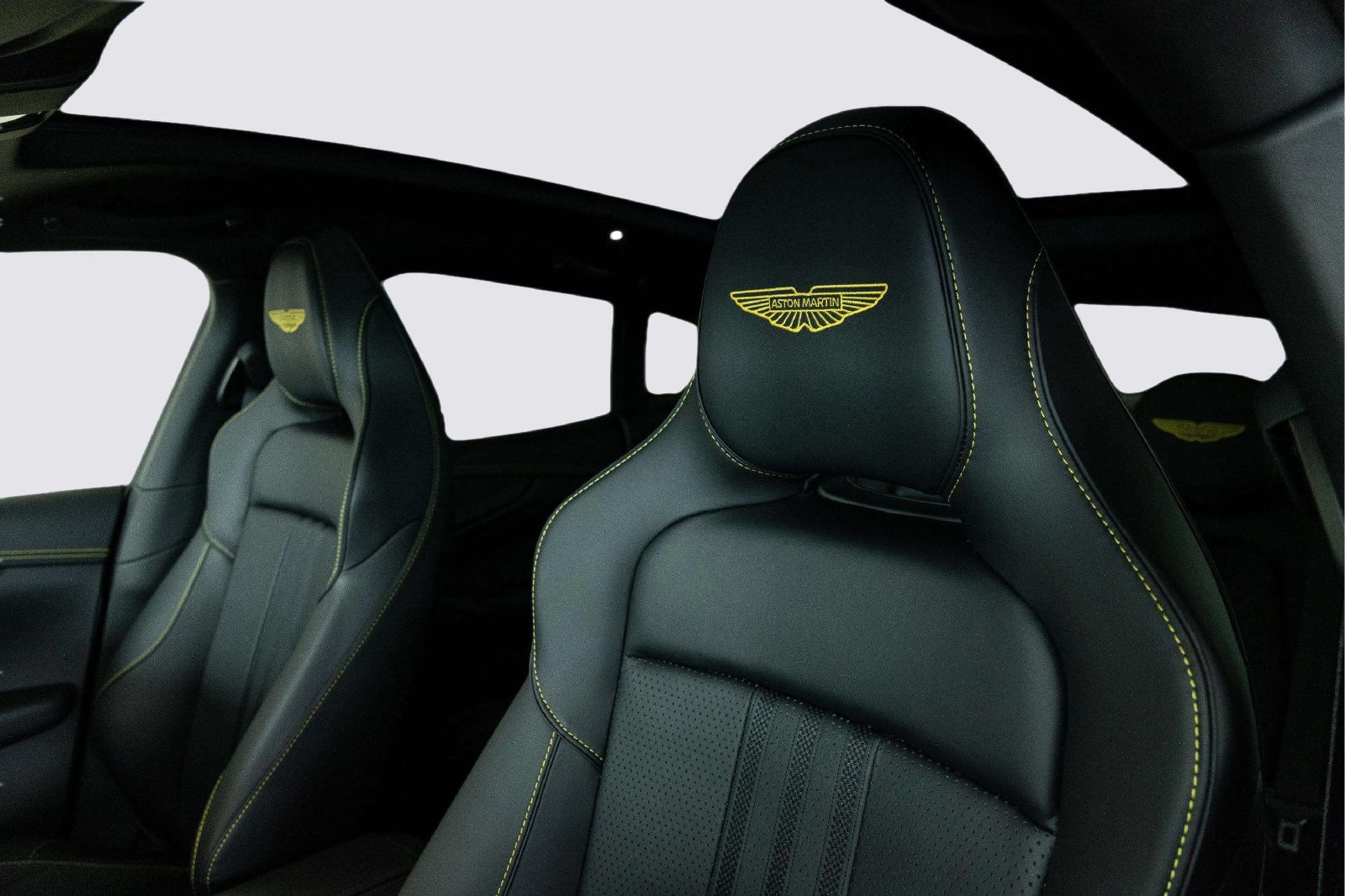 New 2026 Aston Martin DBX 707 AWD/4WD image 15