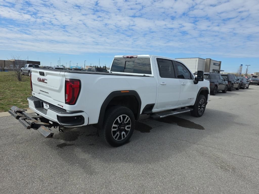Used 2023 GMC Sierra 2500 AT4 w/ AT4 Preferred Package AWD/4WD image 5