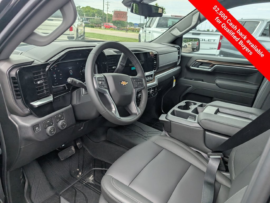 New 2026 Chevrolet Silverado 1500 LT w/ Leather Package AWD/4WD image 17