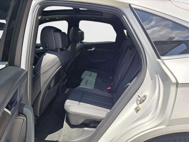 New 2025 Audi Q5 2.0T Premium image 17