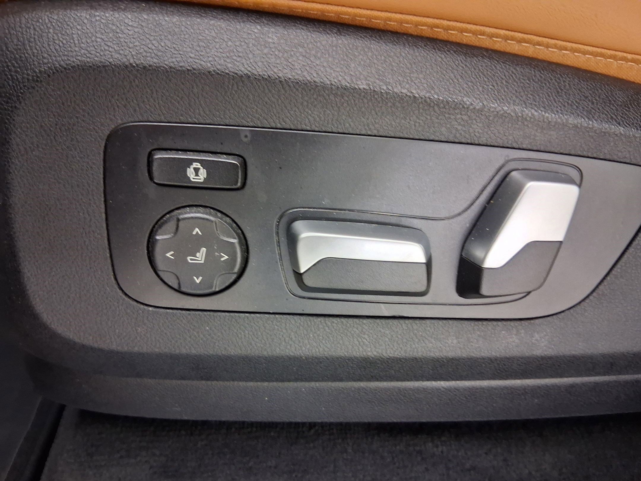 Certified 2023 BMW X5 sDrive40i w/ Premium Package image 13