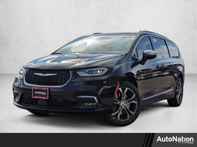 New 2026 Chrysler Pacifica Pinnacle image 1