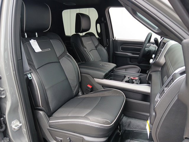New 2026 RAM 4500 4x4 Crew Cab DRW w/ Laramie Trim Package image 41