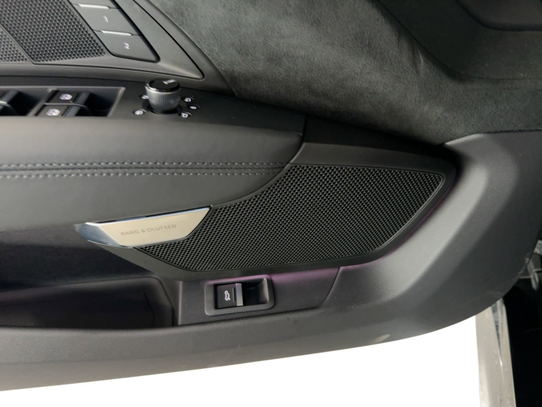 New 2026 Audi RS e-tron GT performance image 22