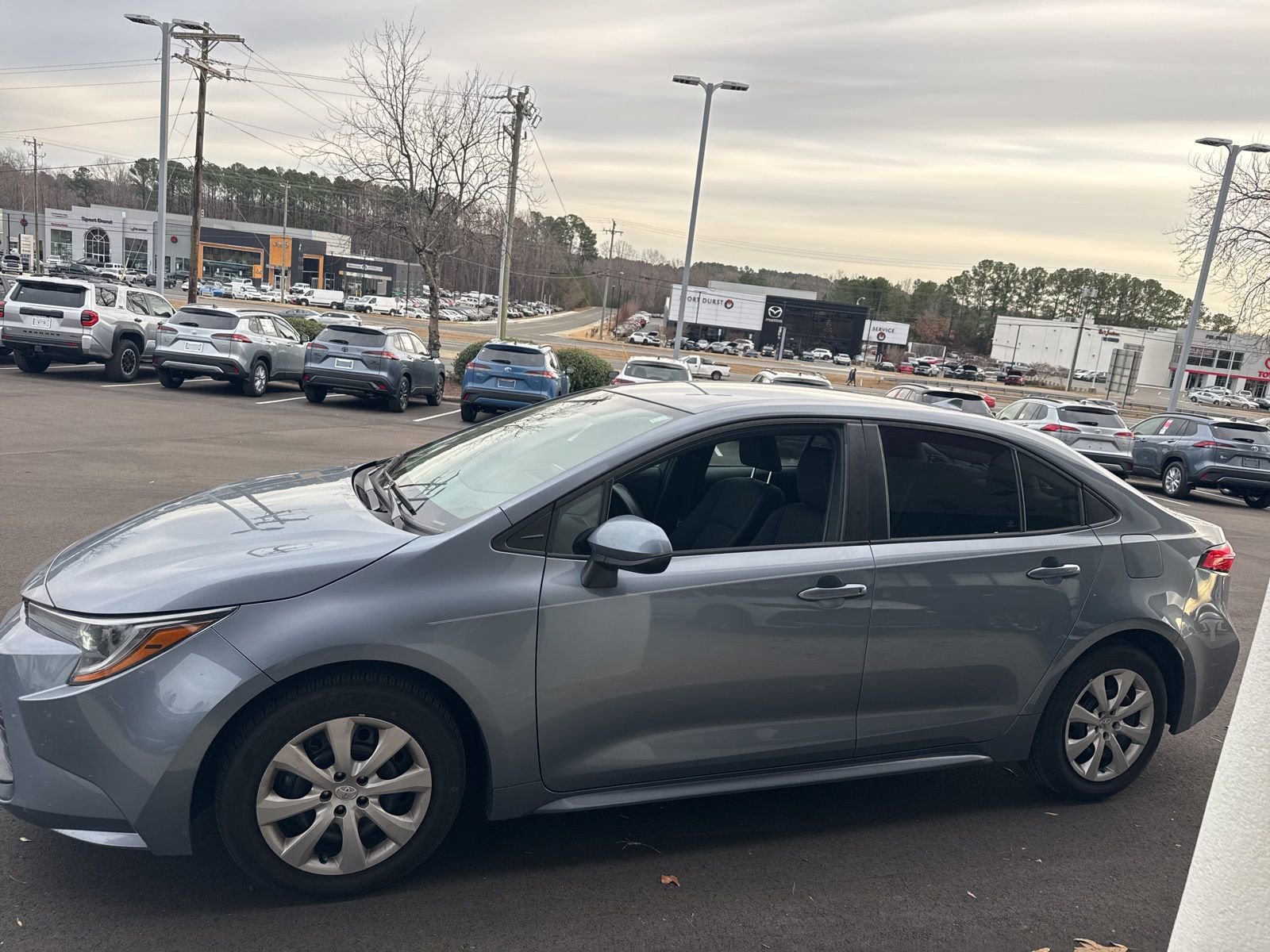 Used 2023 Toyota Corolla LE image 11