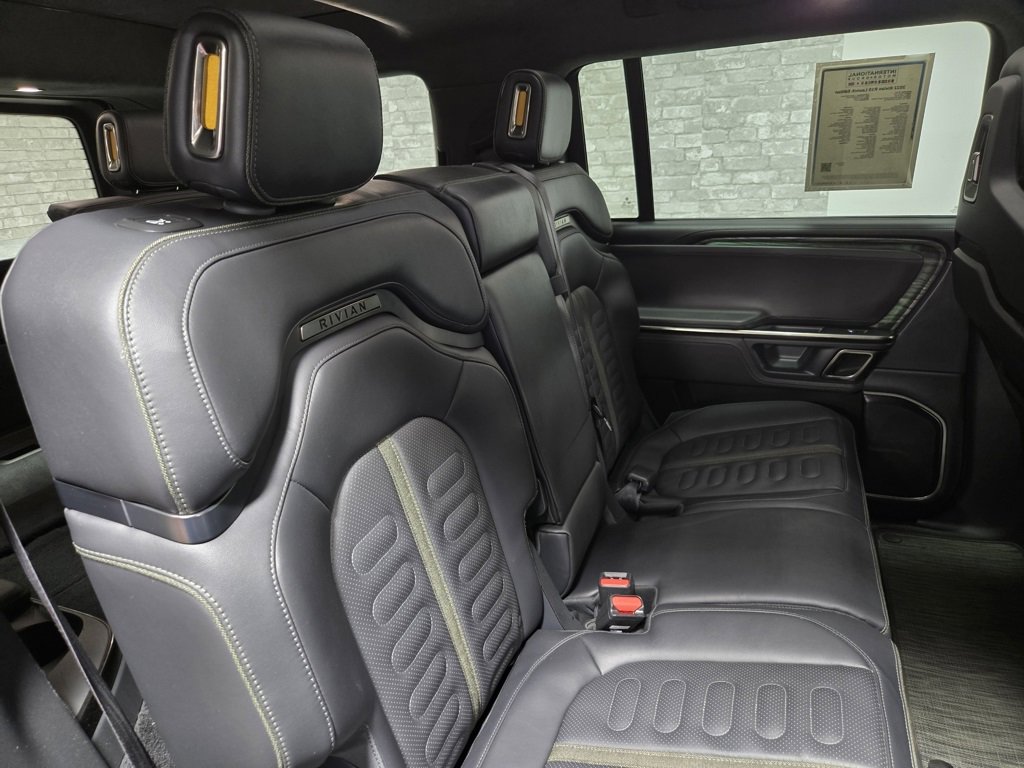 Used 2022 Rivian R1S Launch Edition image 53