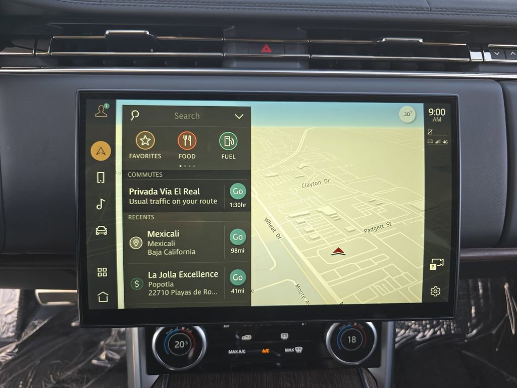 Used 2023 Land Rover Range Rover SE image 23