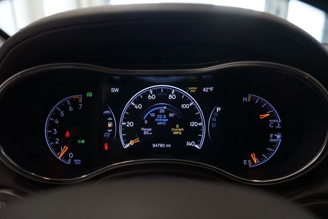Used 2018 Jeep Grand Cherokee Overland AWD/4WD image 23