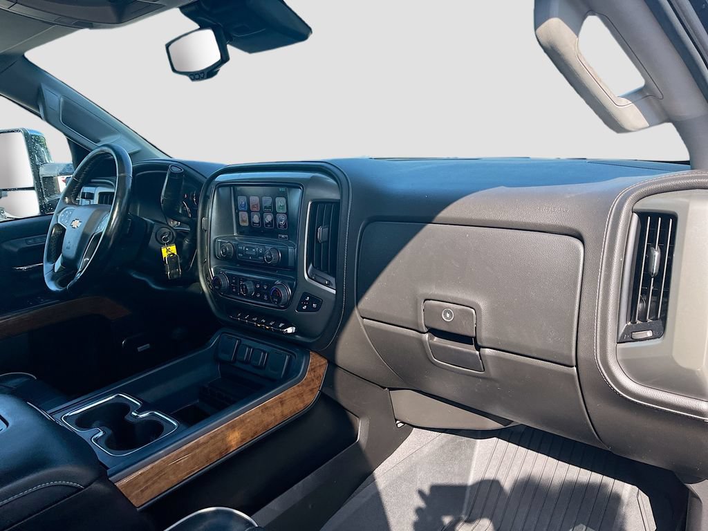 Used 2019 Chevrolet Silverado 2500 High Country w/ Duramax Plus Package AWD/4WD image 29
