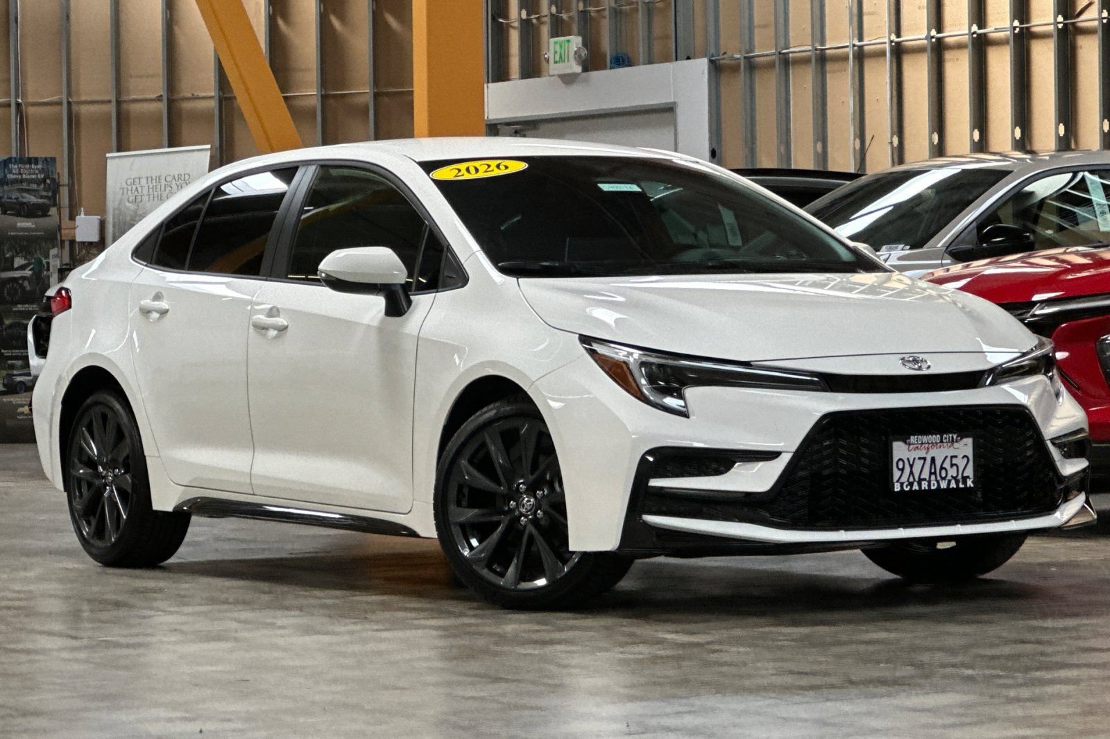 Used 2026 Toyota Corolla SE w/ SE Premium Package FWD image 2