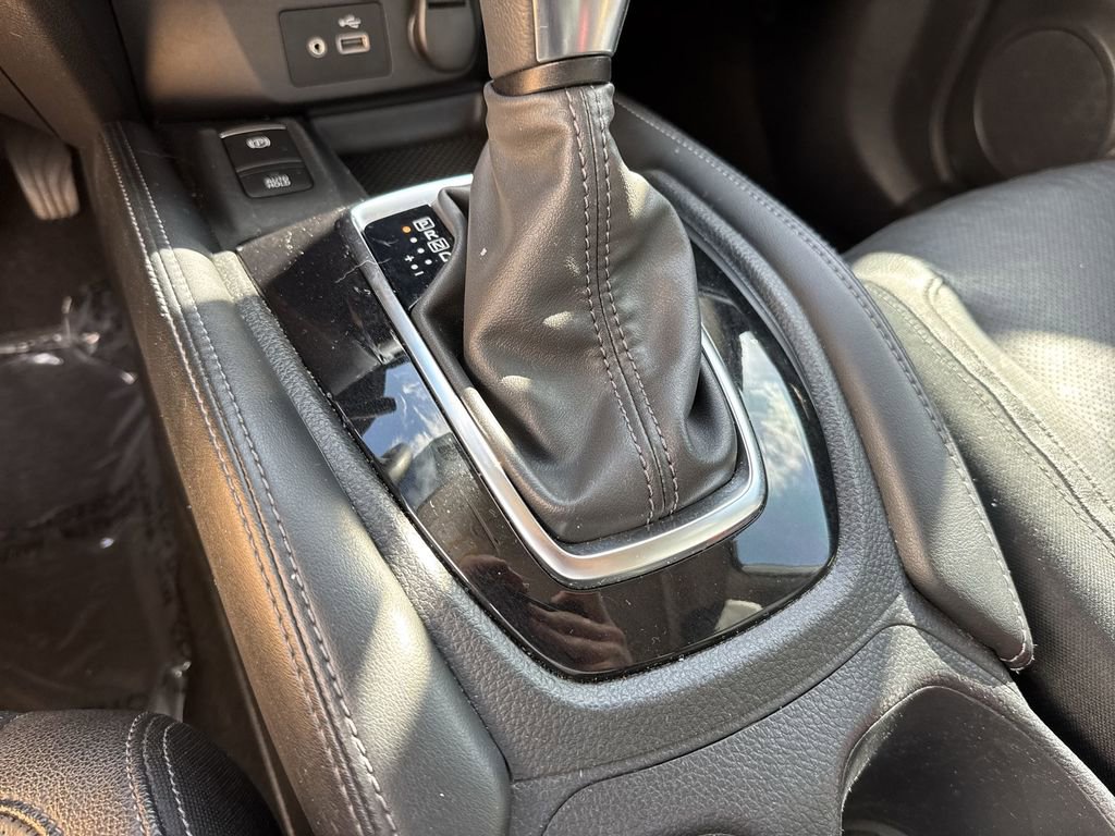 Used 2020 Nissan Rogue SL w/ Premium Package image 54