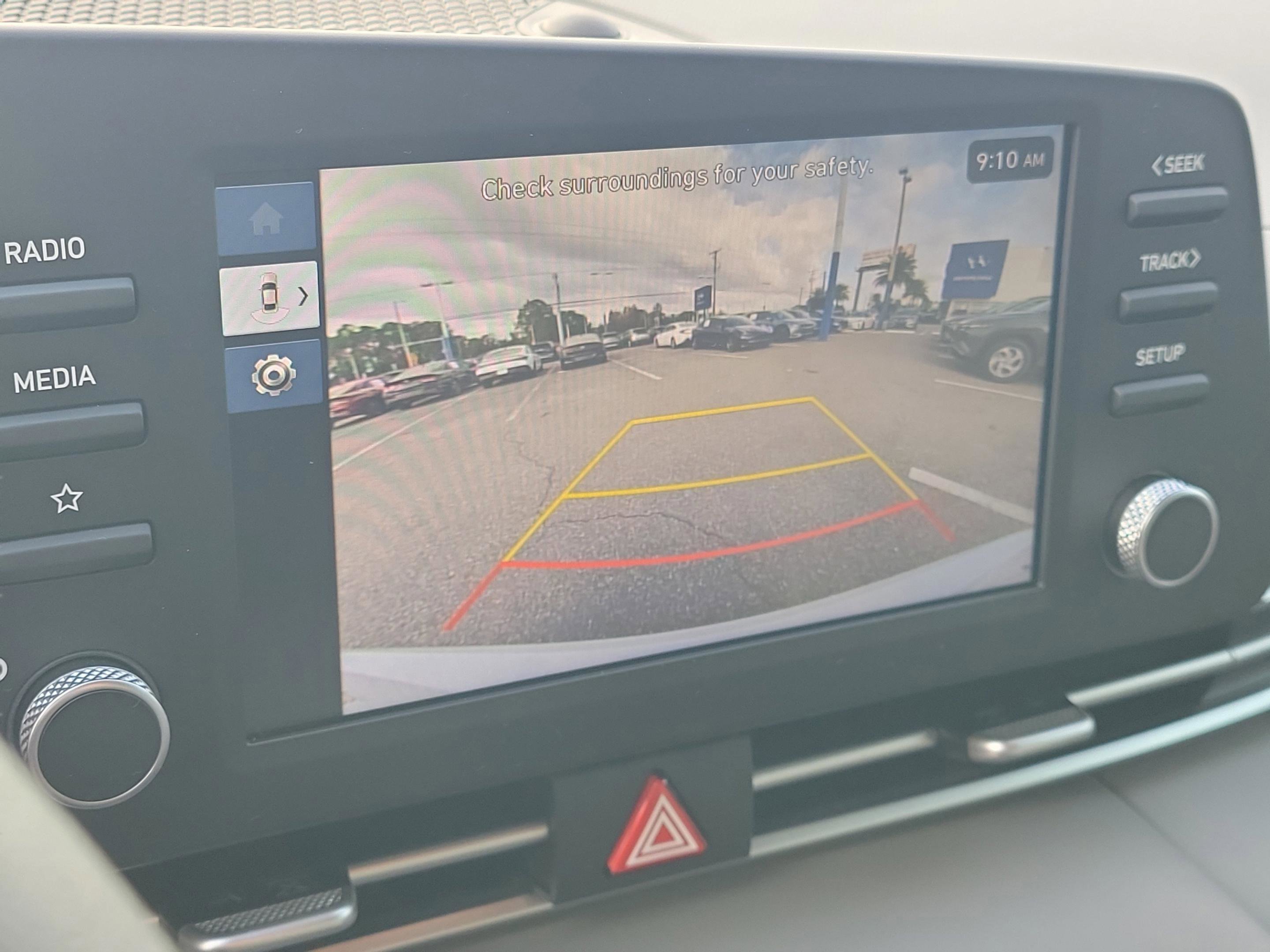 Used 2025 Hyundai Elantra Hybrid FWD image 11