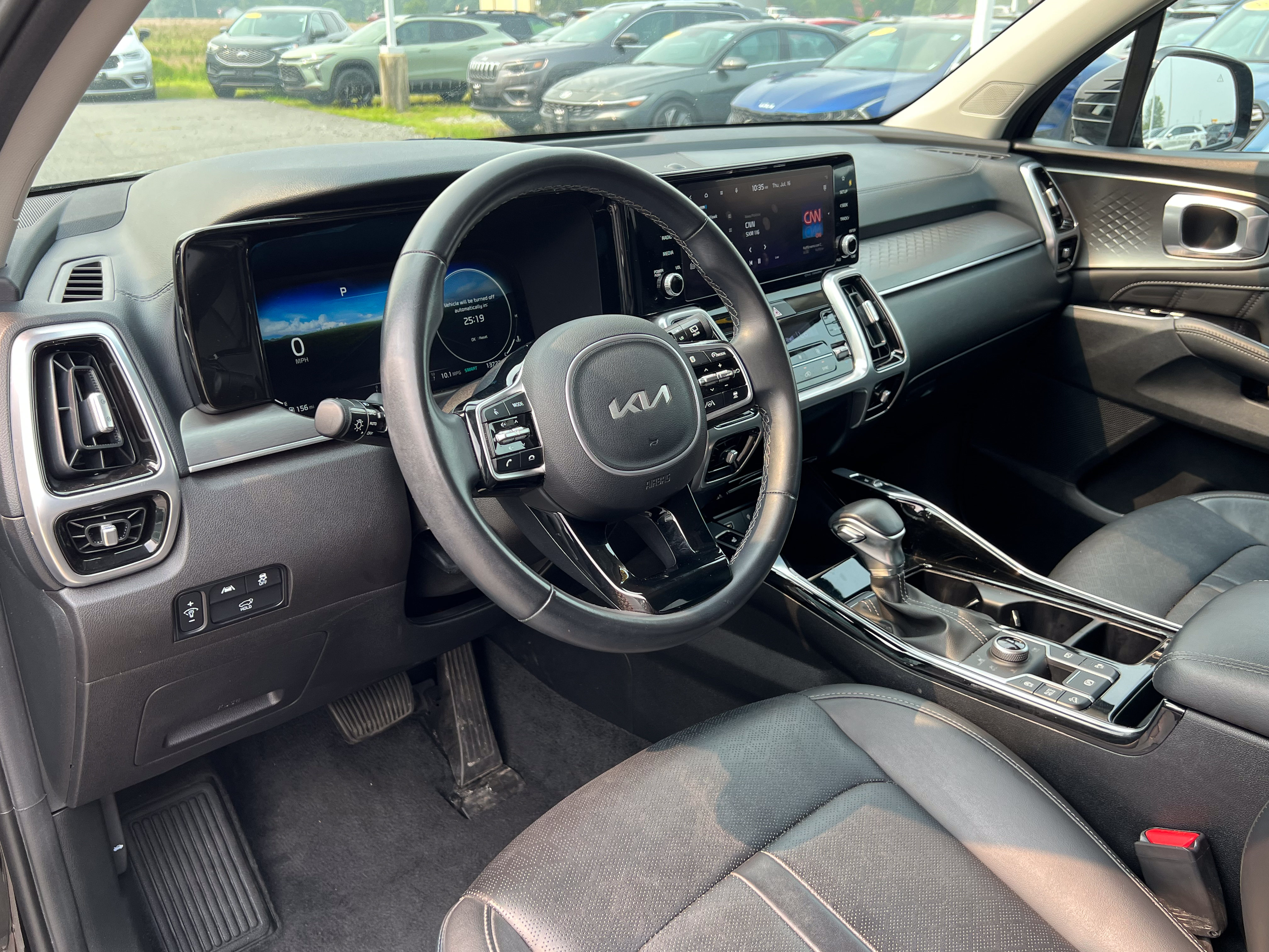 Used 2023 Kia Sorento SX AWD/4WD image 18