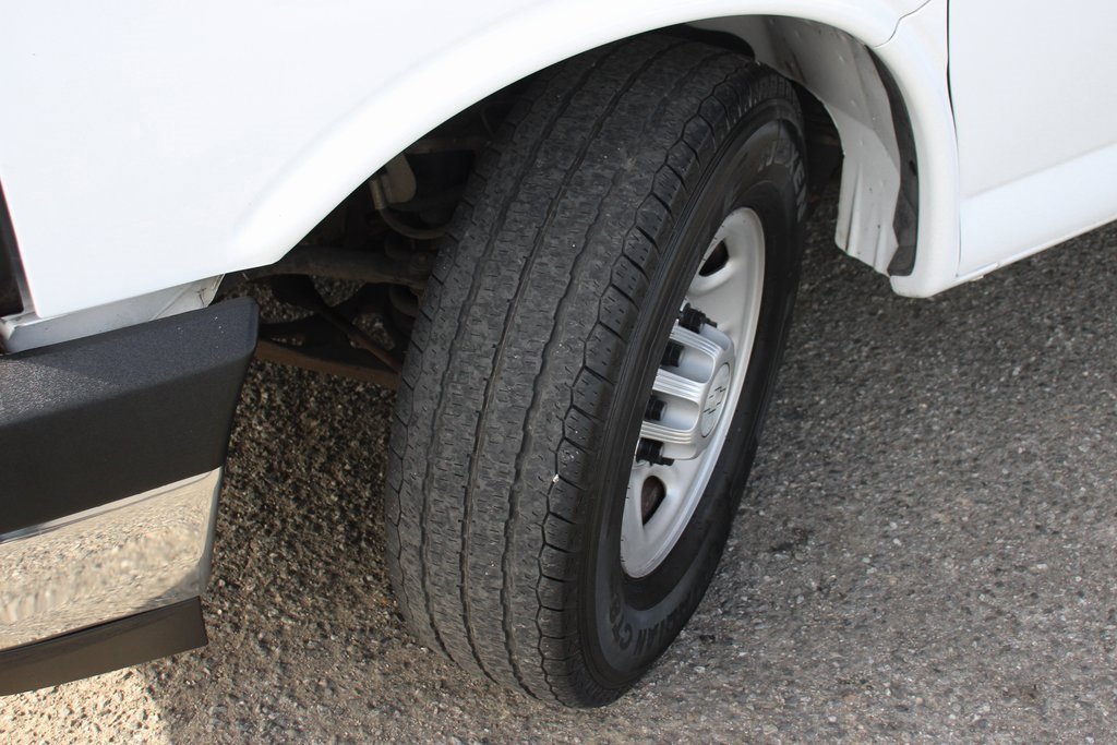 Used 2019 Chevrolet Express 3500 w/ Power Convenience Package image 34