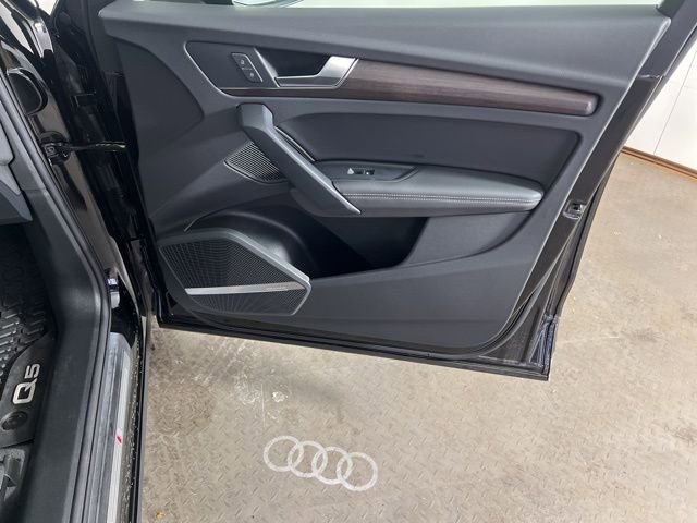 Certified 2023 Audi Q5 2.0T Premium Plus w/ Premium Plus Package image 12