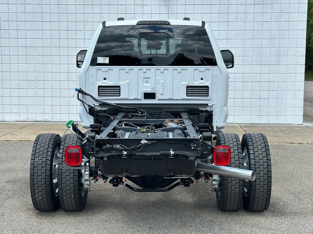 New 2026 Ford F550 4x4 Crew Cab Super Duty image 5