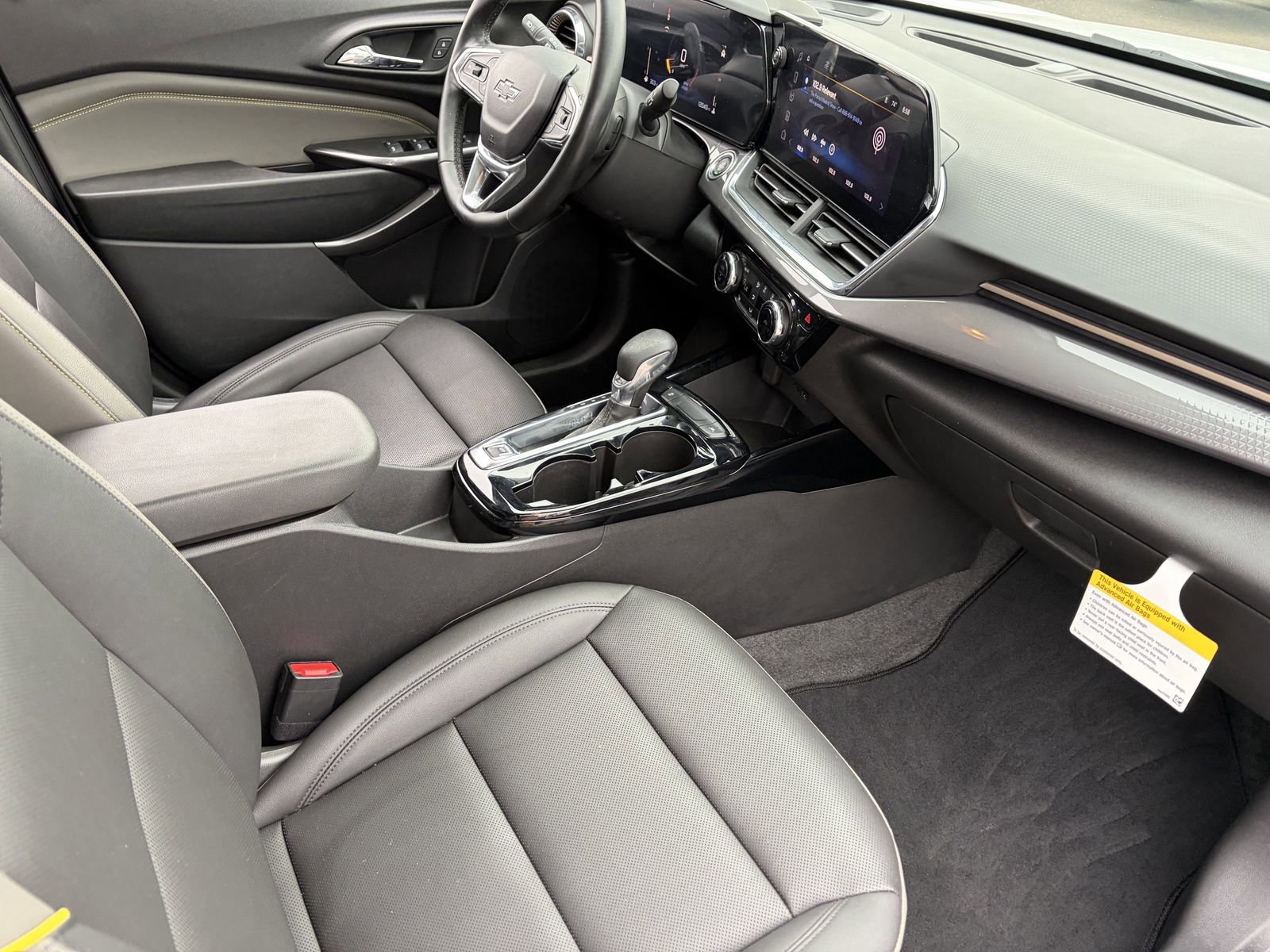 Certified 2025 Chevrolet Trax ACTIV w/ Driver Confidence Package FWD image 13