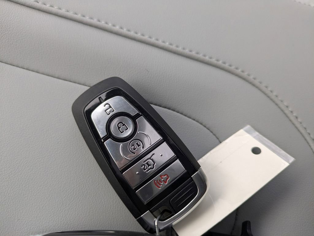 New 2026 Ford Expedition Platinum w/ Driver's Package image 36