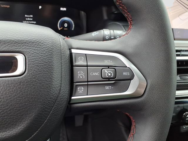 Used 2025 Jeep Compass Trailhawk w/ Trailhawk Elite Group image 20