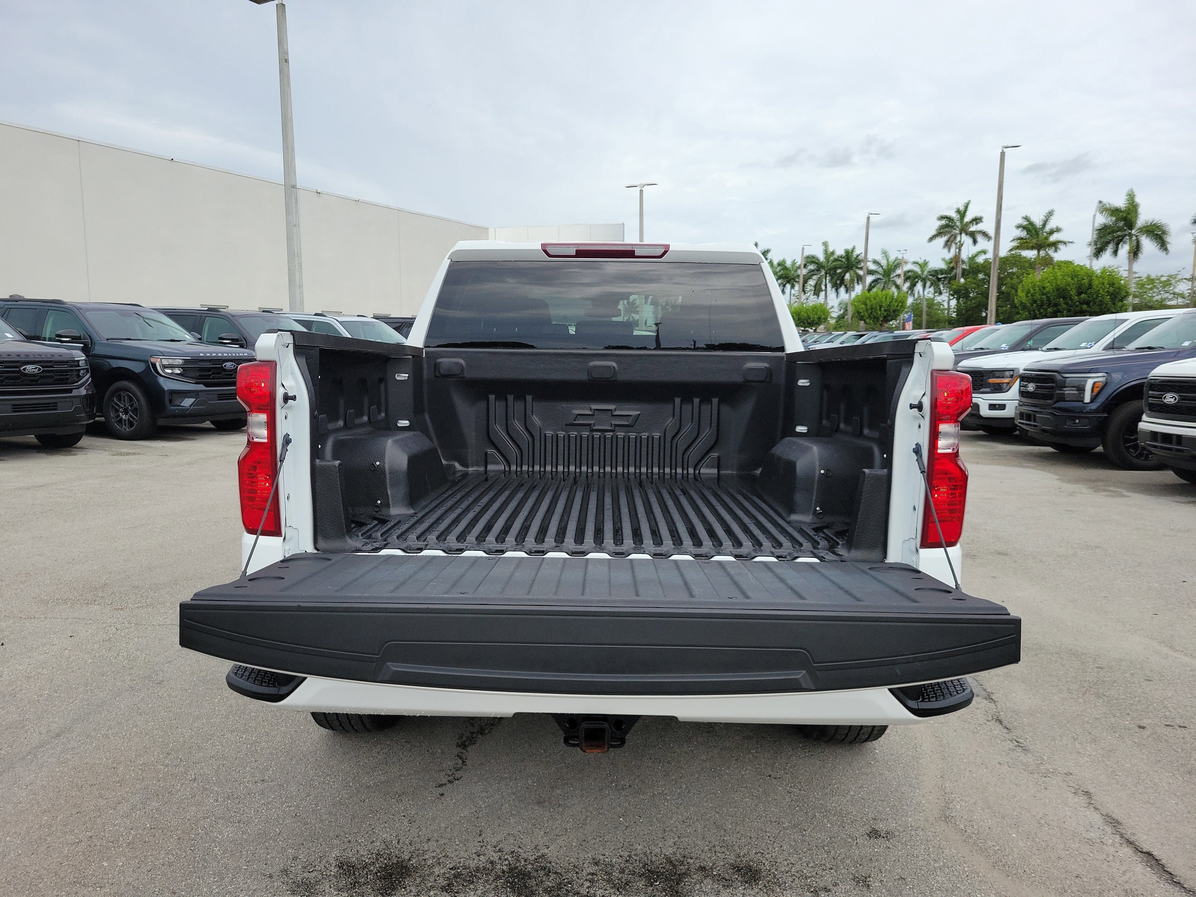 Used 2022 Chevrolet Silverado 1500 Custom RWD image 11