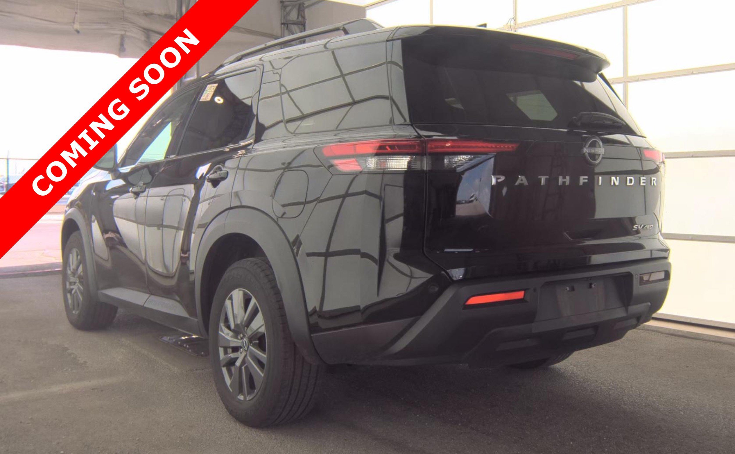 Used 2022 Nissan Pathfinder SV AWD/4WD image 4