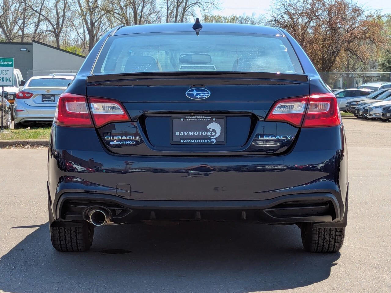 Used 2018 Subaru Legacy 2.5i Premium w/ Moonroof Package AWD/4WD image 8