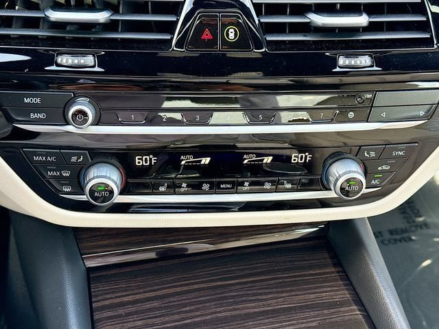 Used 2023 BMW 530i w/ Premium Package RWD image 36