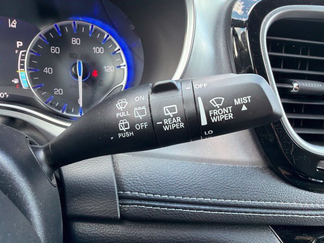 Certified 2025 Chrysler Pacifica Limited AWD/4WD image 25