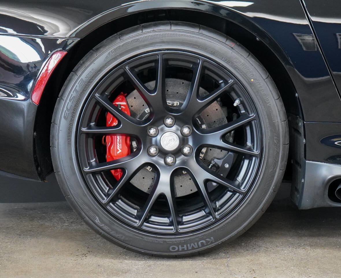 Used 2017 Dodge Viper GTC w/ ACR Package RWD image 8