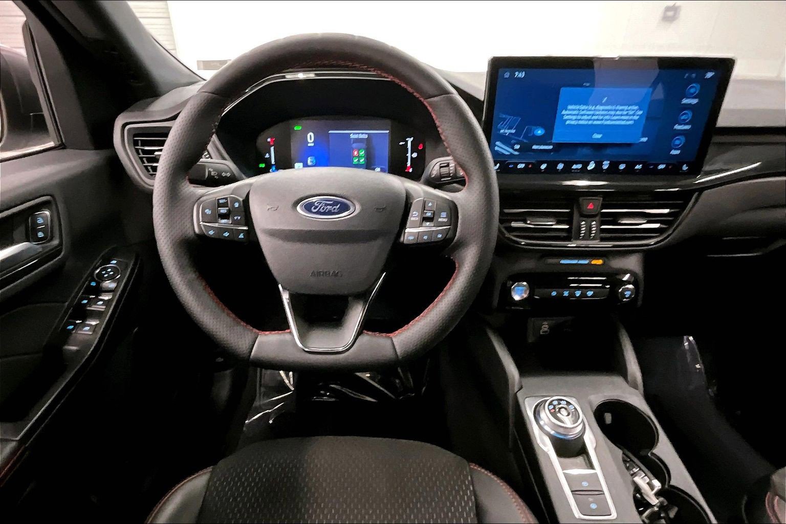 Used 2025 Ford Escape ST-Line w/ Equipment Group 301A FWD image 6