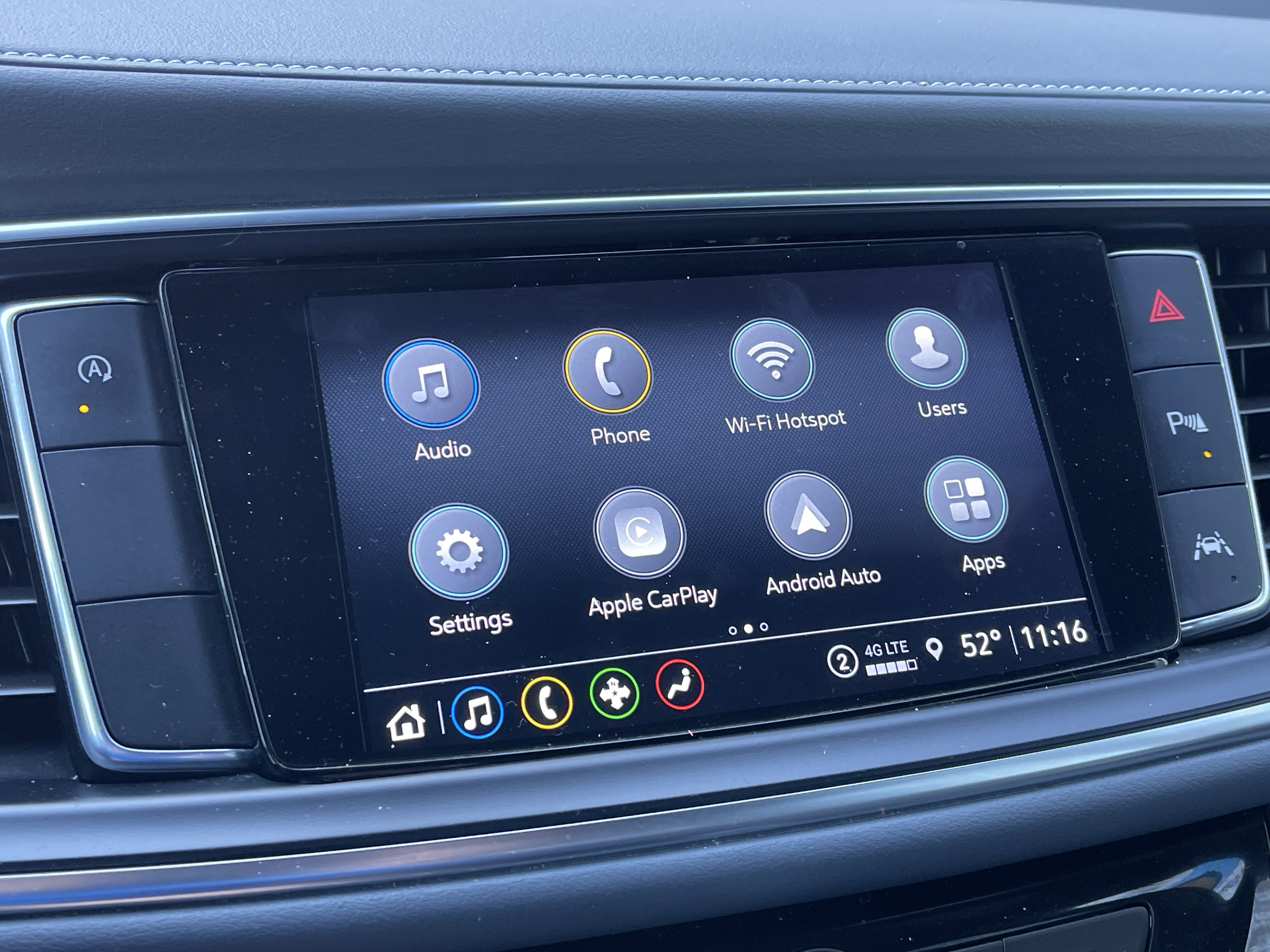 Used 2023 Buick Enclave Essence image 26