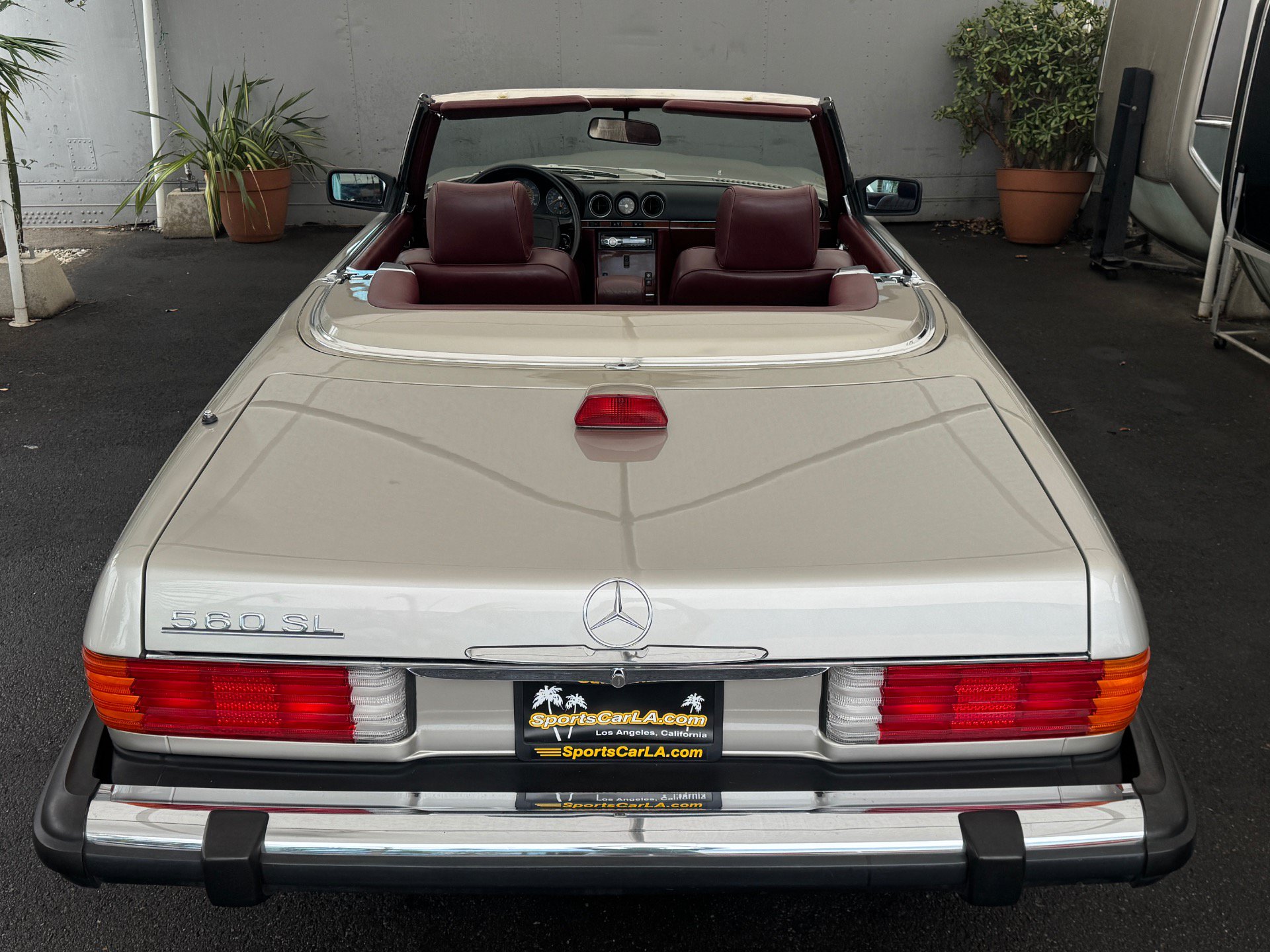 Used 1987 Mercedes-Benz 560 SL image 7