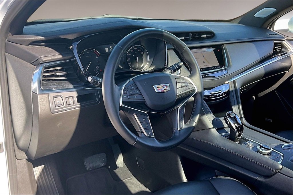 Certified 2025 Cadillac XT5 Premium Luxury image 13