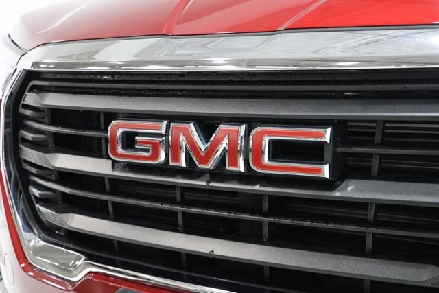 Used 2023 GMC Terrain SLE w/ Driver Convenience Package FWD image 10